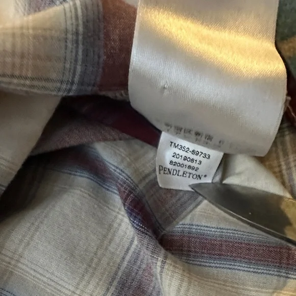 Pendleton Women’s Plaid Frontier Short Sleeve Pearl Snap - Picture 4 of 6